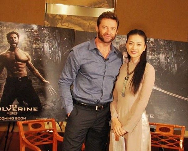 Ngô Thanh Vân thân mật cùng "người sói" Hugh Jackman.