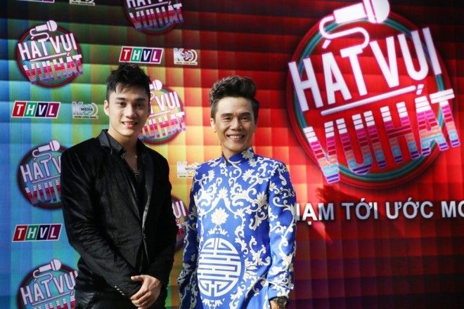 Can Tho - ca si Le Minh Trung va Ngoc Son cua Solo cung Bolero dong hanh voi cac thi sinh Hat Vui Vui Hat o vong so tuyen (1)