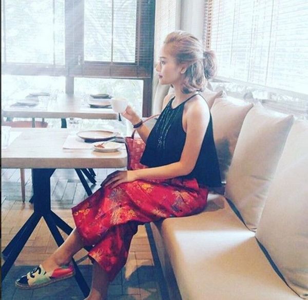 Với mái tóc ngắn, Miu Lê định hình được cho mình vẻ ngoài trẻ trung, năng động nhưng vẫn nữ tính, phá cách và sang trọng.