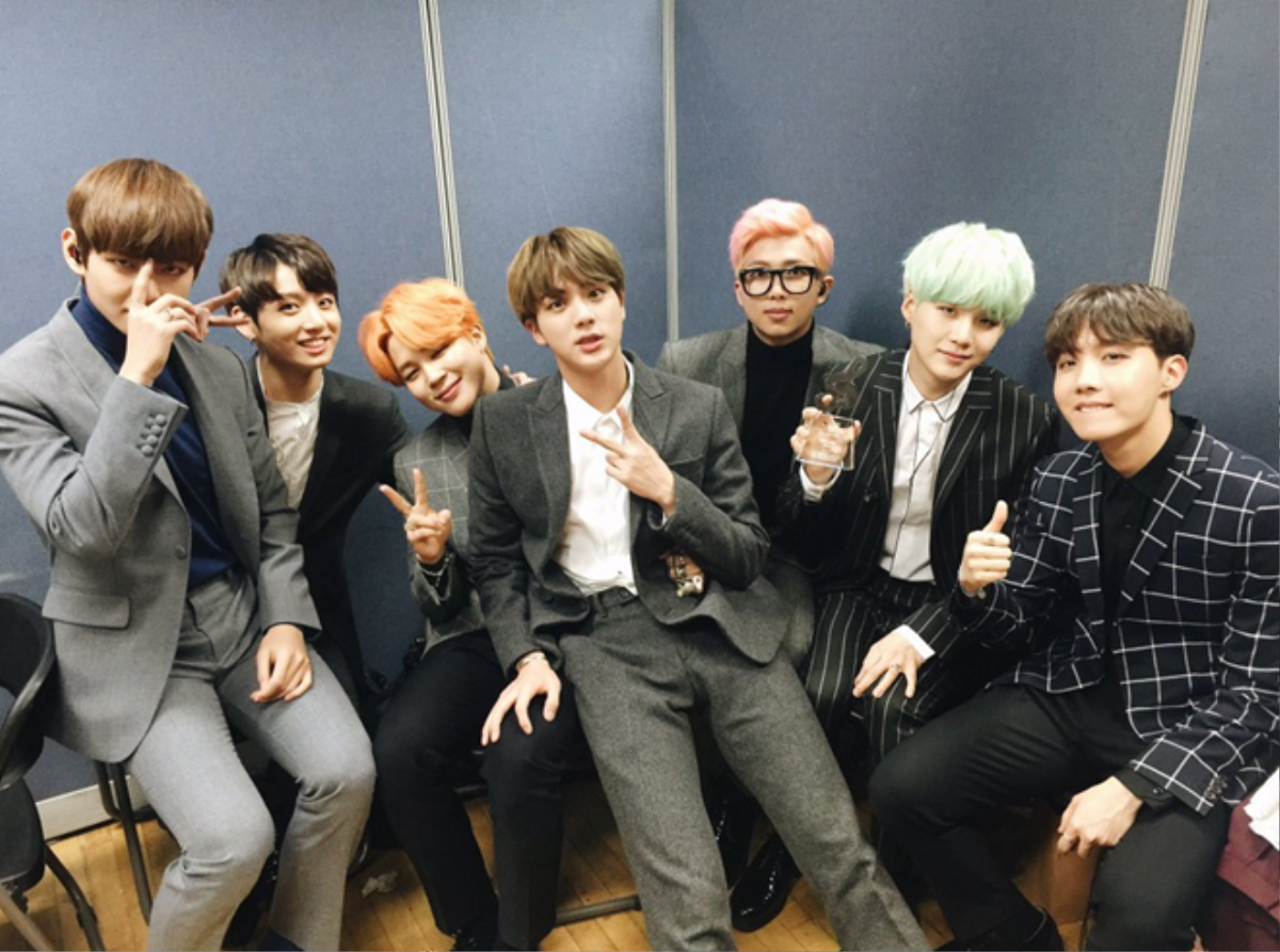 BTS trong buổi phỏng vấn với Star News.